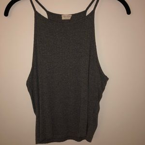 gray tank top